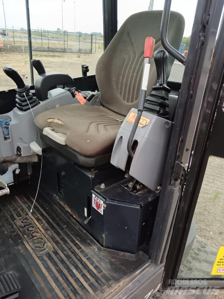 Kubota U 27-4 Мини-экскаваторы