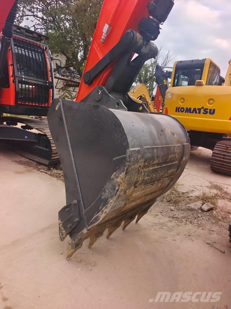 Doosan DX 225 LCA Гусеничные экскаваторы