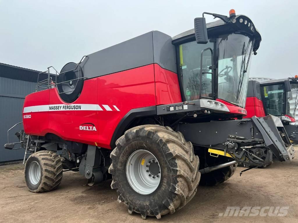 Massey Ferguson 9380 Зерноуборочные комбайны