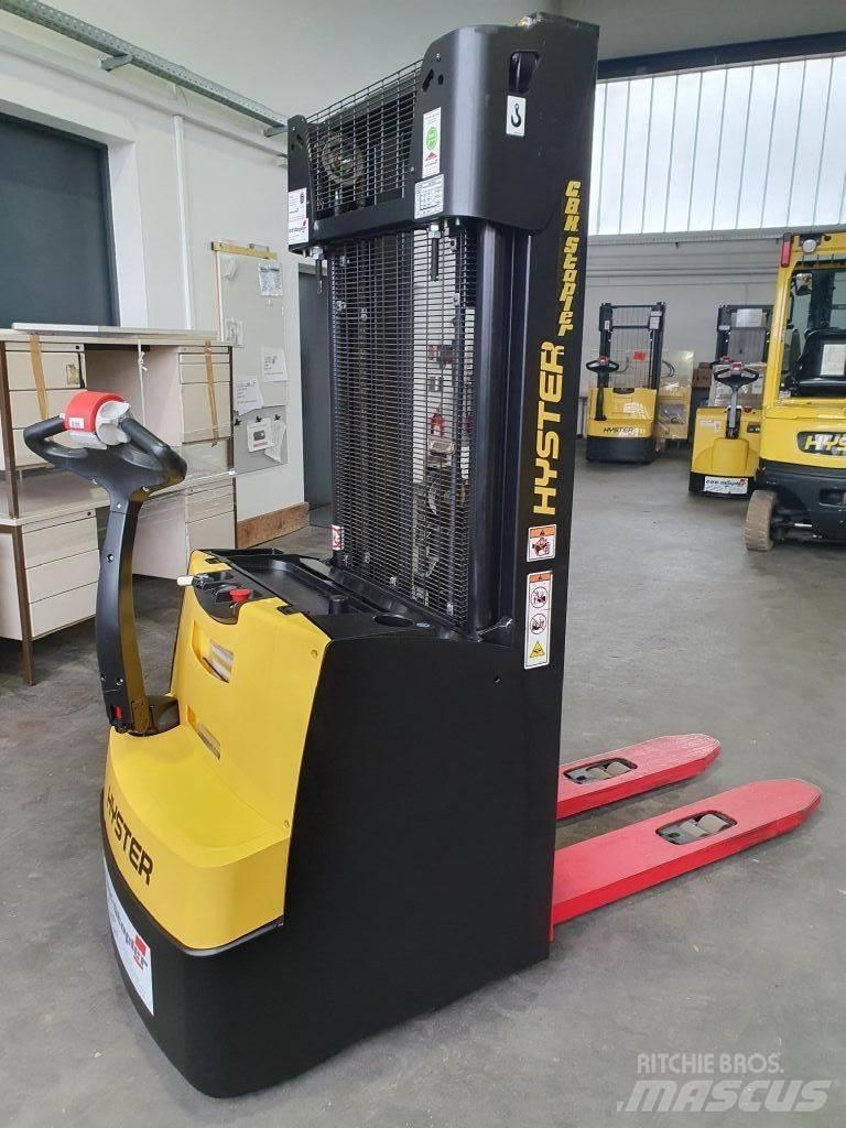 Hyster S 1.4 Ручные штабелёры с электроподъёмом