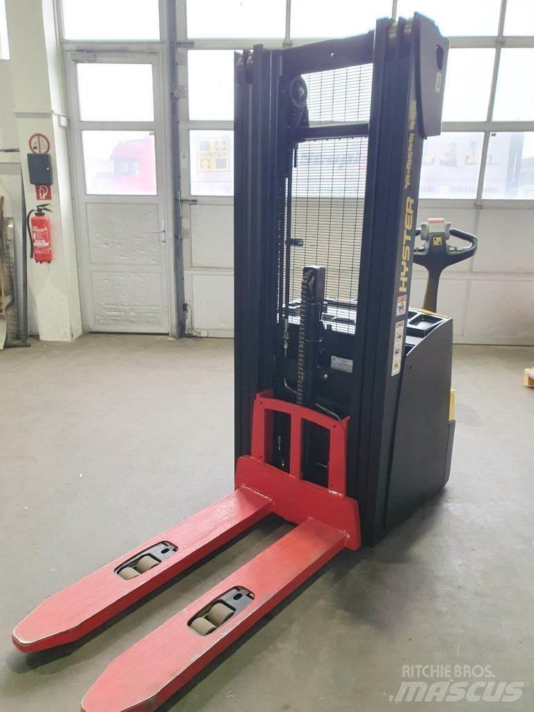Hyster S 1.4 Ручные штабелёры с электроподъёмом