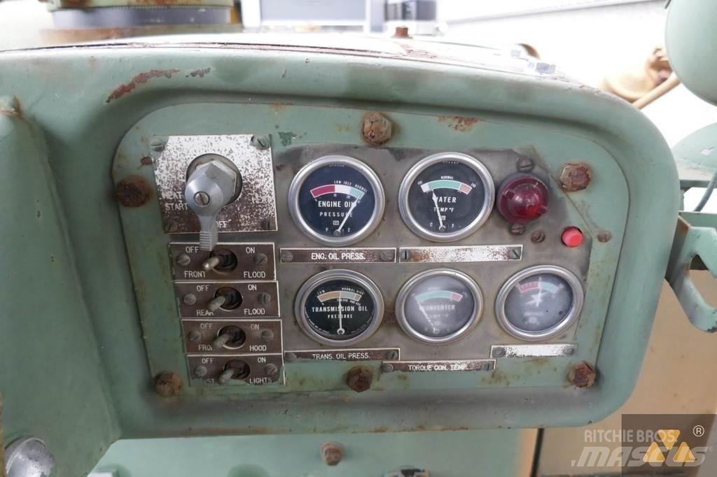 CAT D7F Ex-army Гусеничные бульдозеры