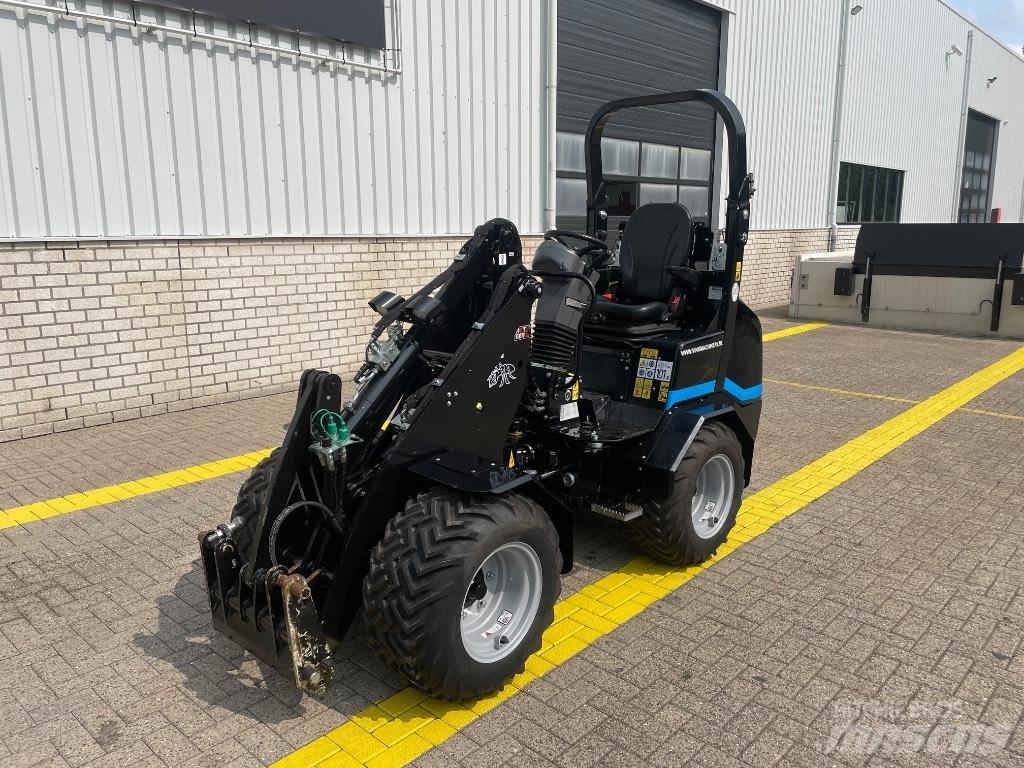 GiANT G 2200 E Фронтальные погрузчики