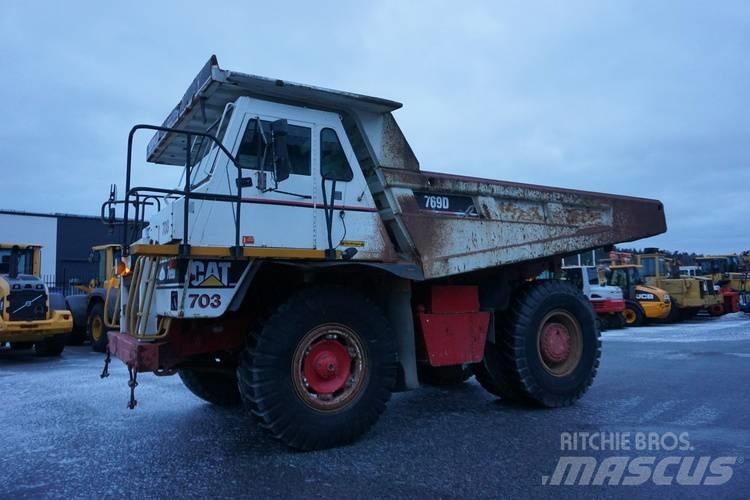 CAT 769 D Карьерные самосвалы