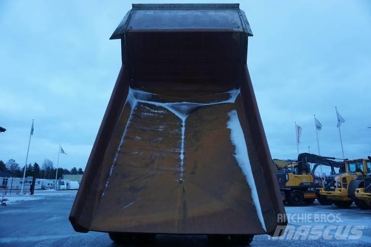CAT 769 D Карьерные самосвалы