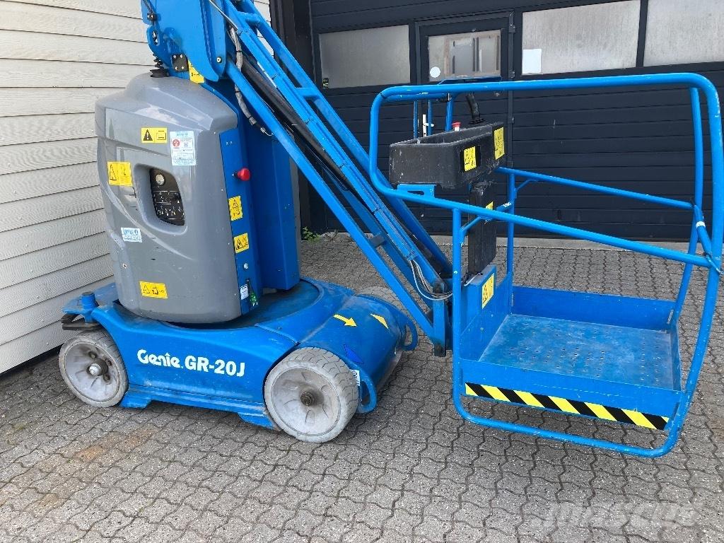 Genie GR 20 J Вертикальные мачтовые подъемники