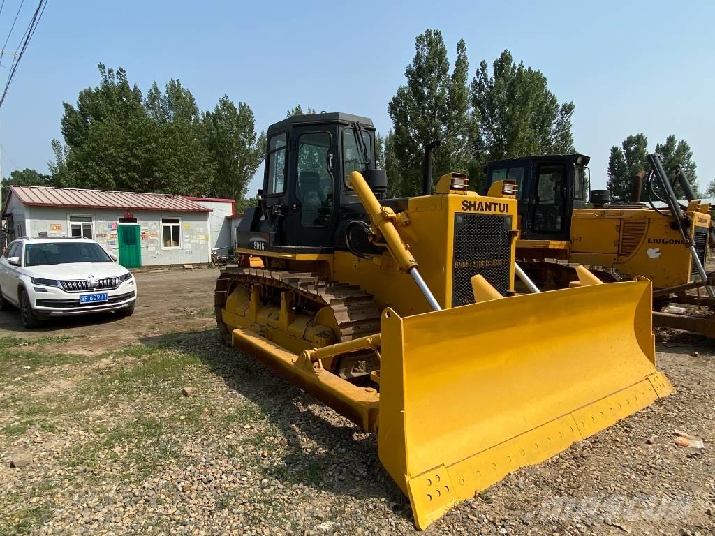 Shantui SD 16 Гусеничные бульдозеры