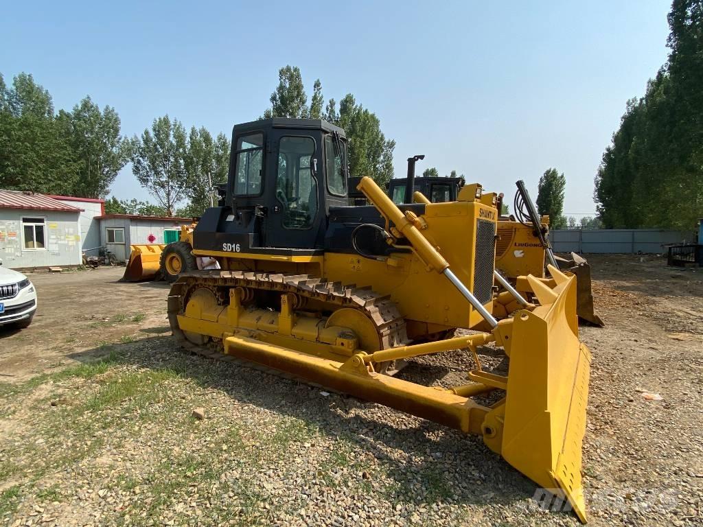 Shantui SD 16 Гусеничные бульдозеры