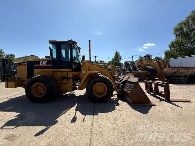 CAT 938 G Фронтальные погрузчики