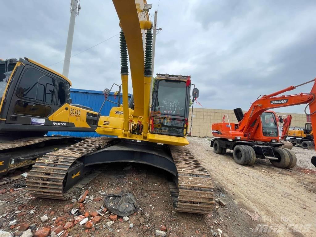 Komatsu PC 240 Гусеничные экскаваторы