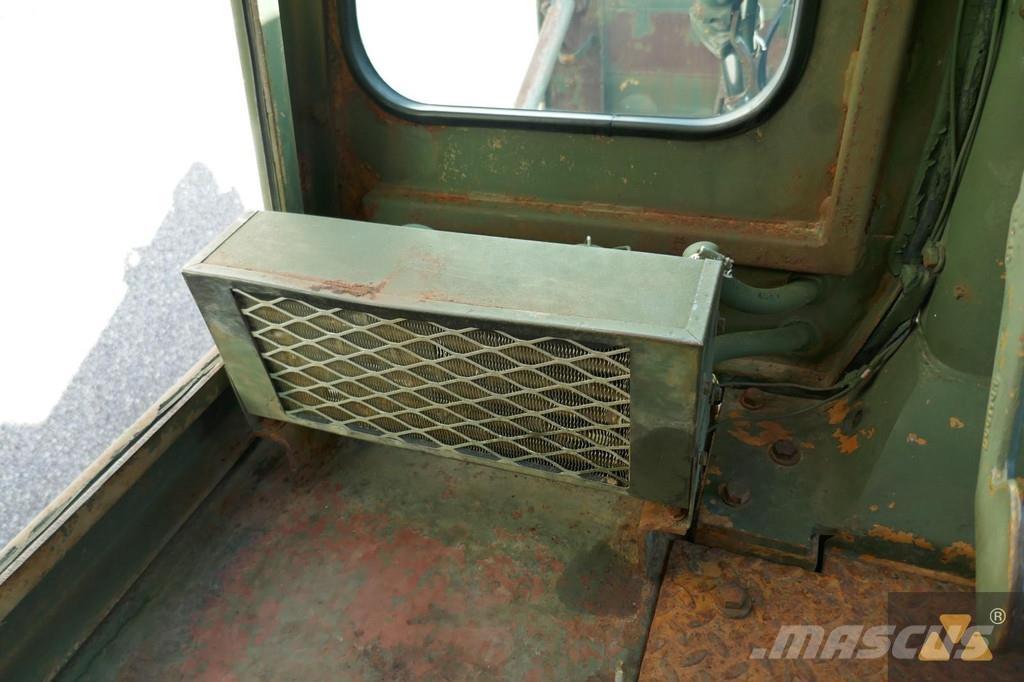 CAT D7G Ex-army Гусеничные бульдозеры