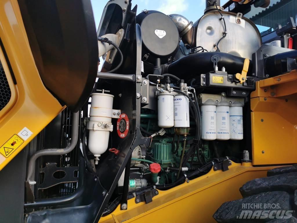 Volvo L 150 H / L150H Фронтальные погрузчики