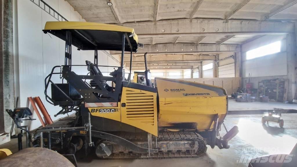 Bomag BF 300 Асфальтоукладчики