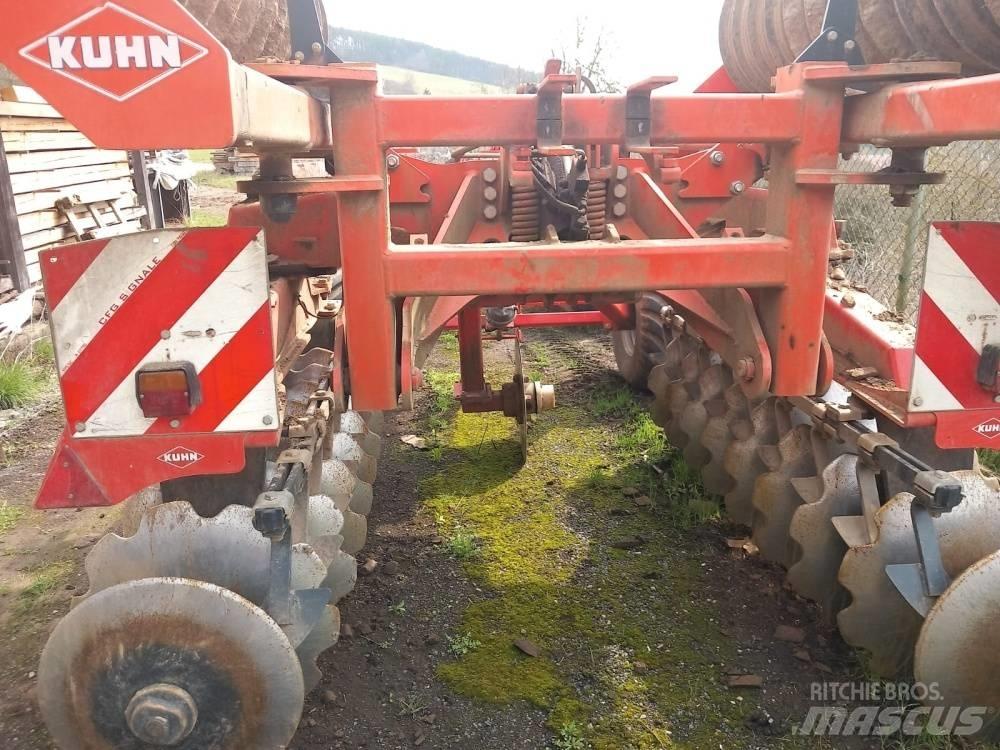 Kuhn Discover XM 2 Пружинные бороны