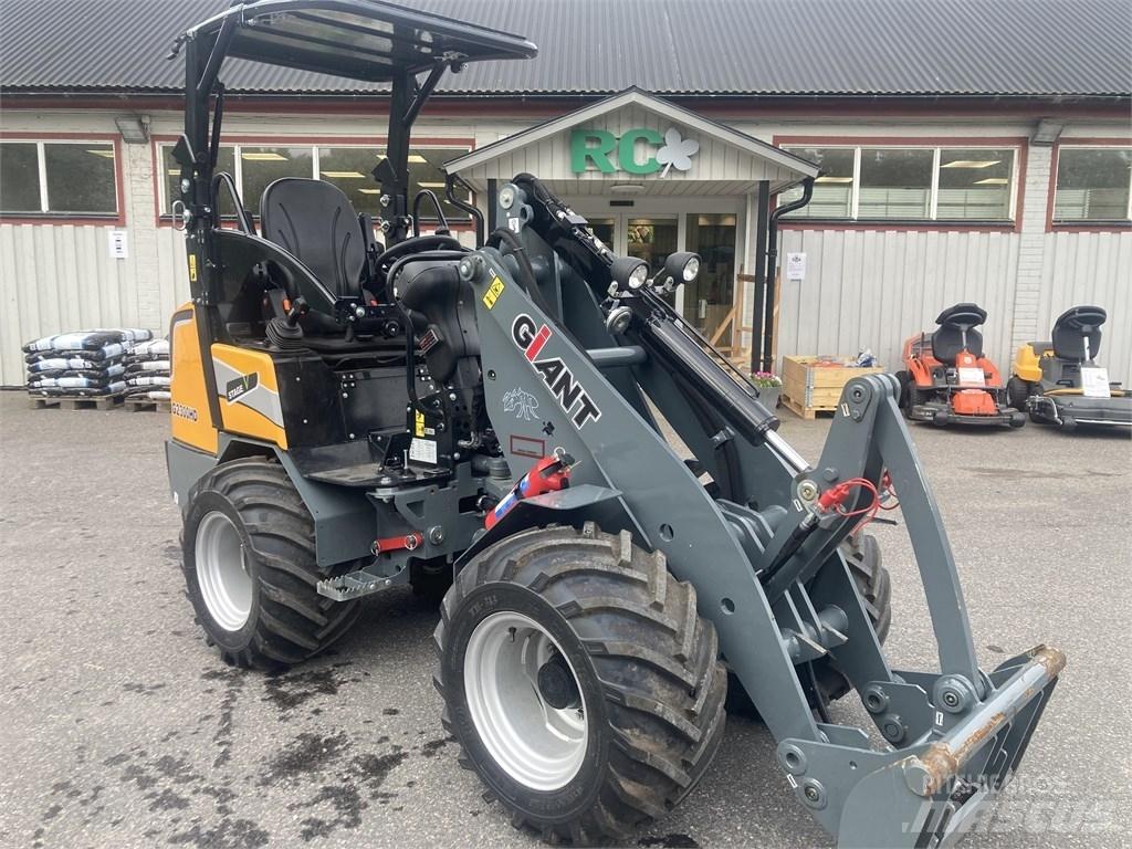 GiANT G2300HD Многофункциональные сельскохозяйственные погрузчики