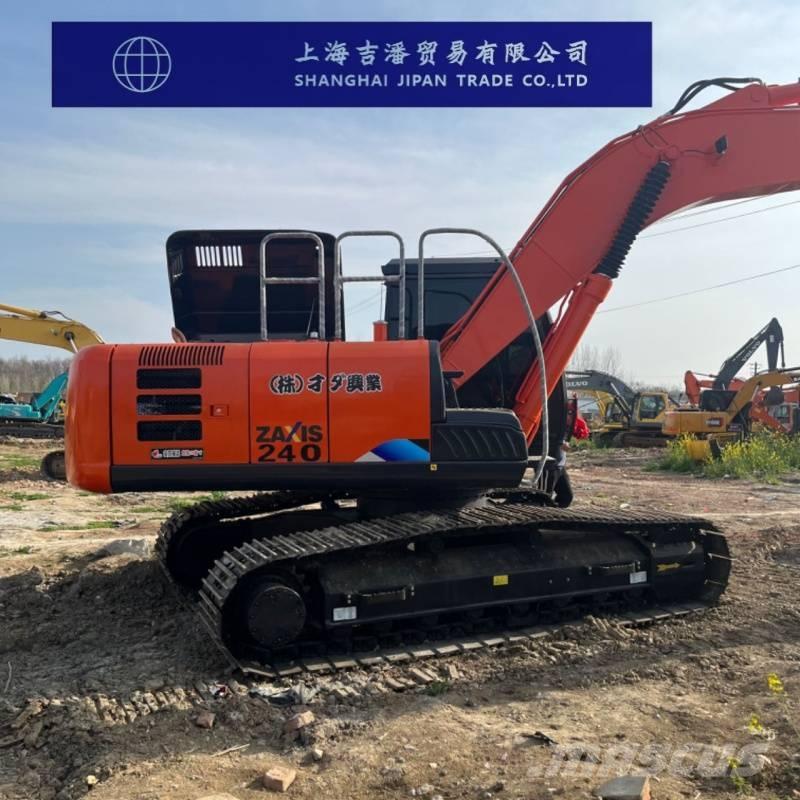 Hitachi ZX 240 Гусеничные экскаваторы