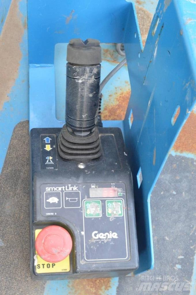 Genie GRC 12 Вертикальные мачтовые подъемники