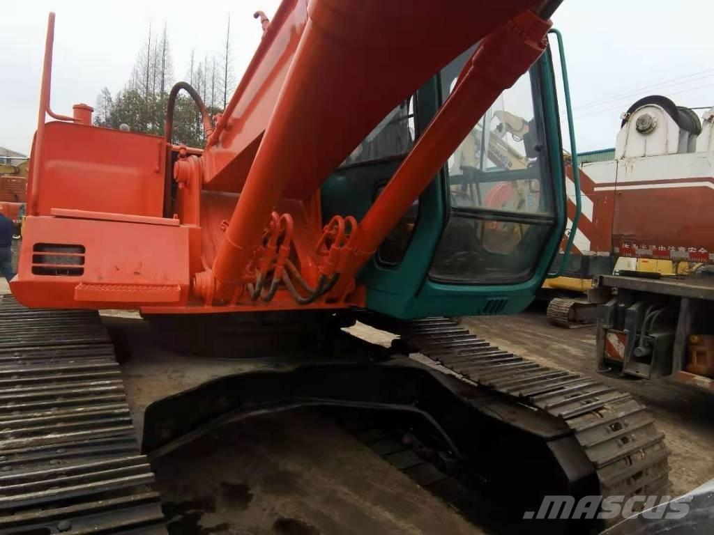 Hitachi EX 200 Гусеничные экскаваторы