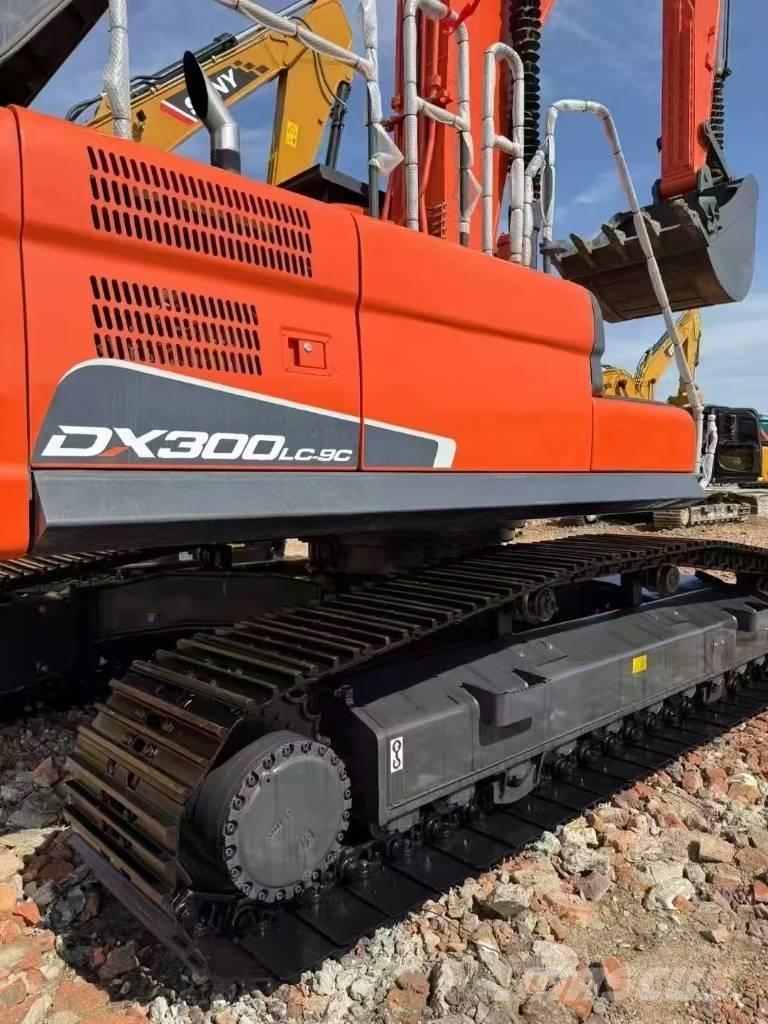 Doosan 300LC-9C Гусеничные экскаваторы