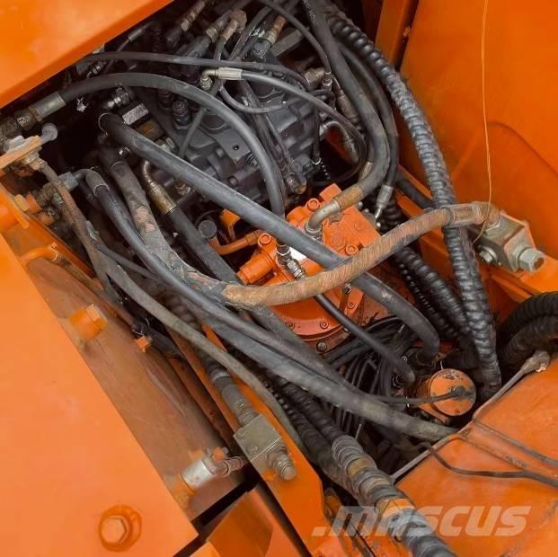 Doosan DH150W-7 Колёсные экскаваторы