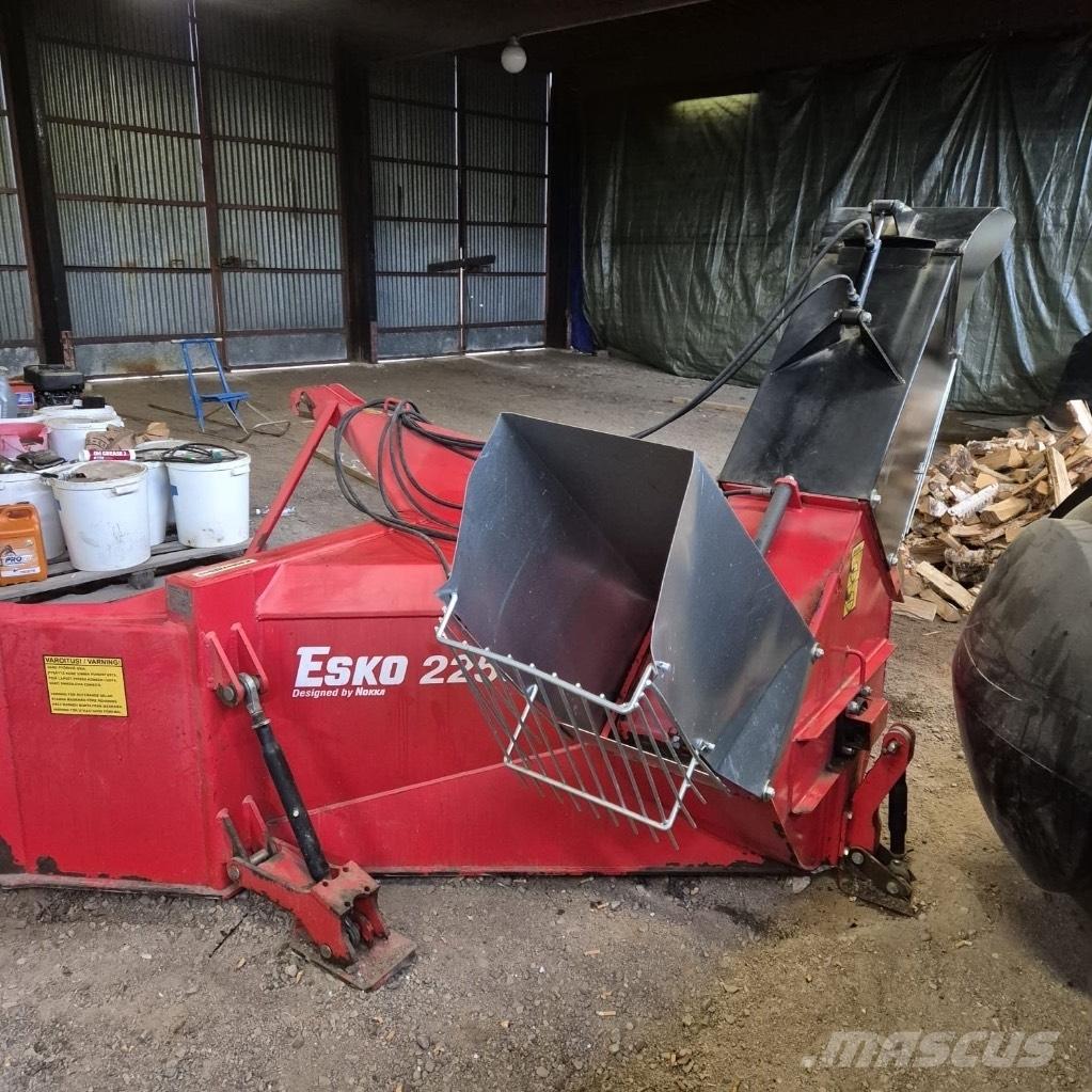 Esko 2252 H Снегоуборщики