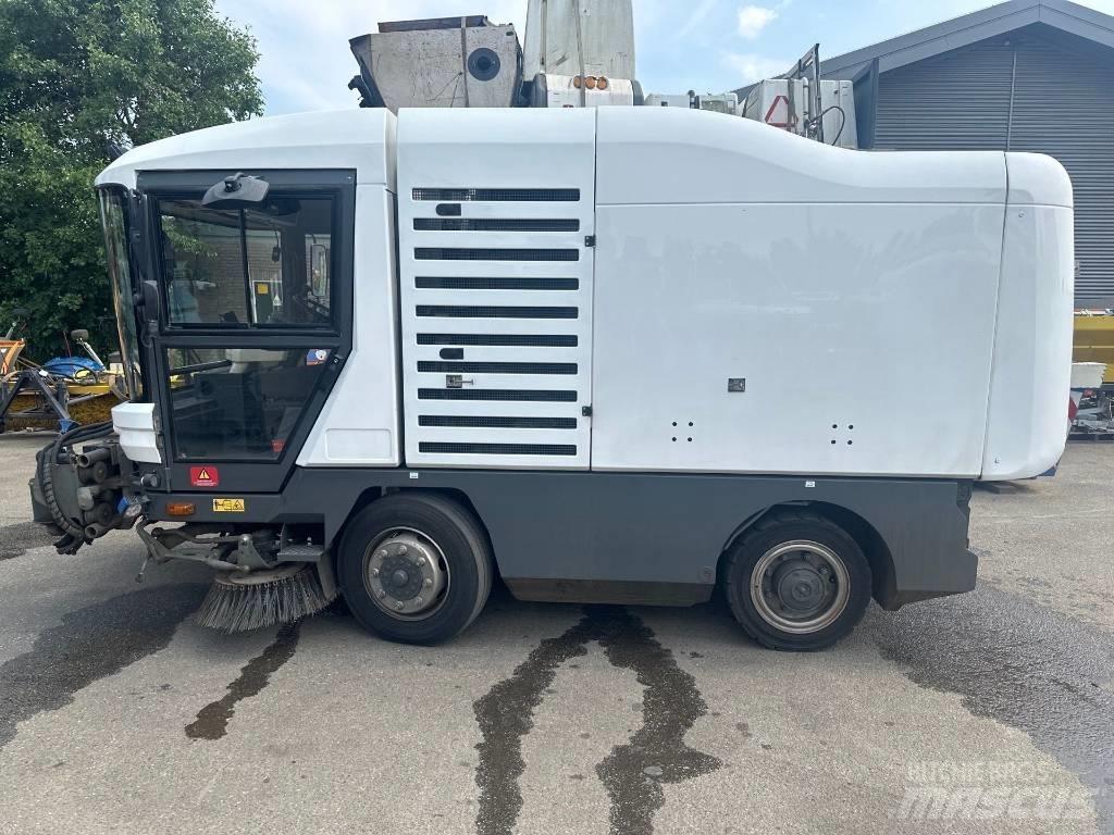 Ravo 540ST Вакуумные уборочные машины