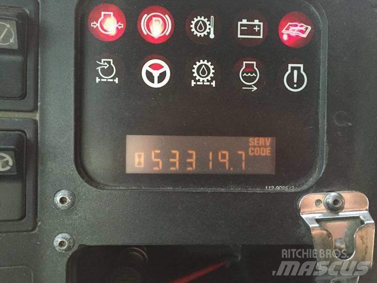 CAT 775 D Карьерные самосвалы