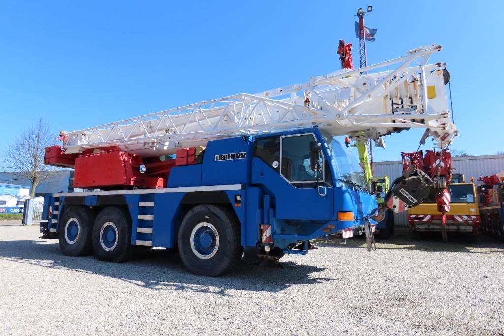 Liebherr LTM 1055-1 Автокраны
