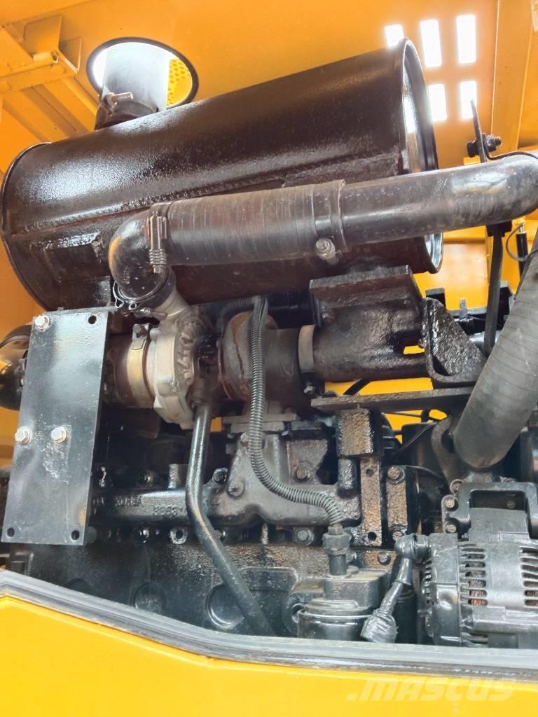 Komatsu WA 320-5 Фронтальные погрузчики