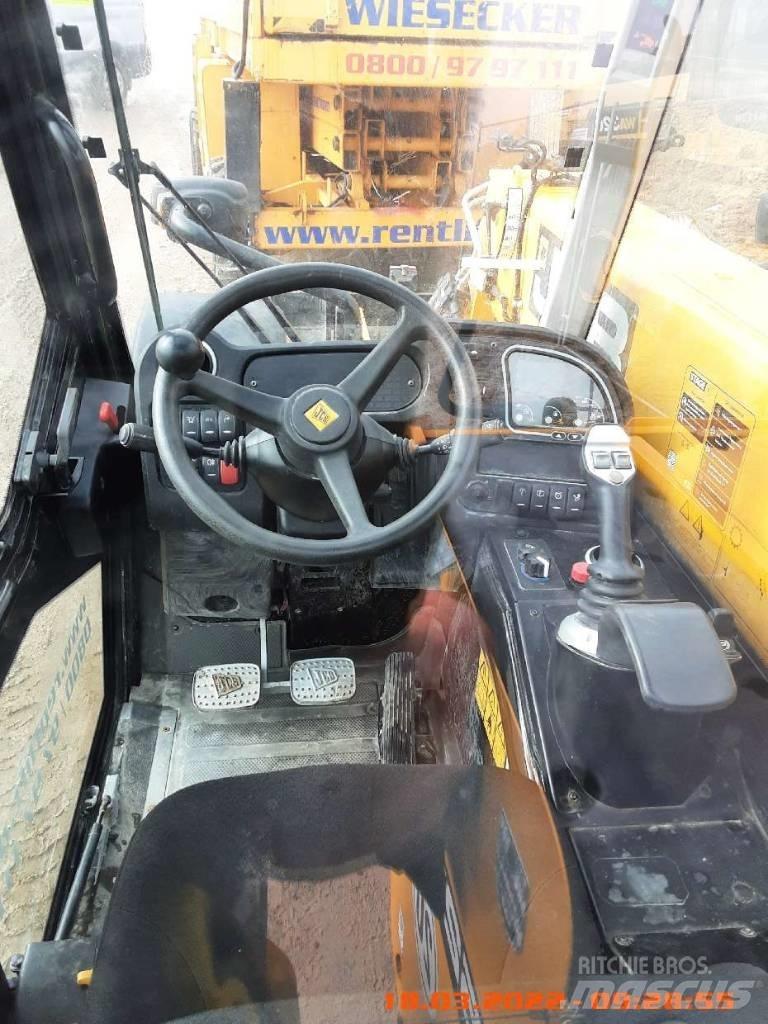 JCB 525-60 Телескопические погрузчики