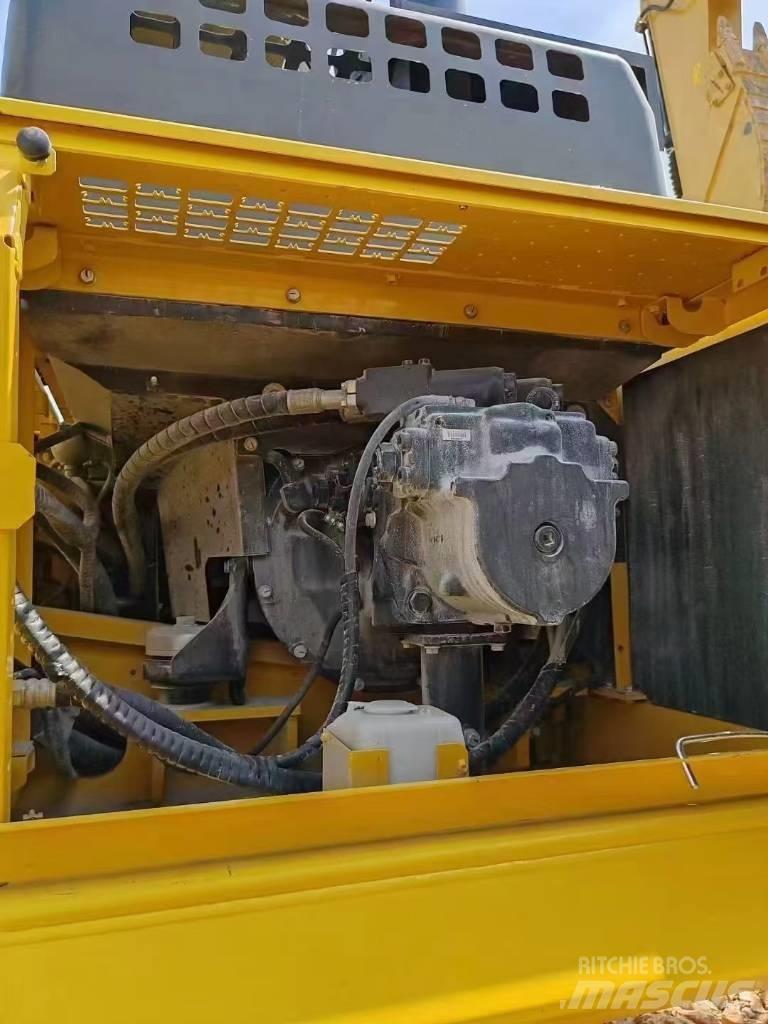 Komatsu 450LC-8 Гусеничные экскаваторы