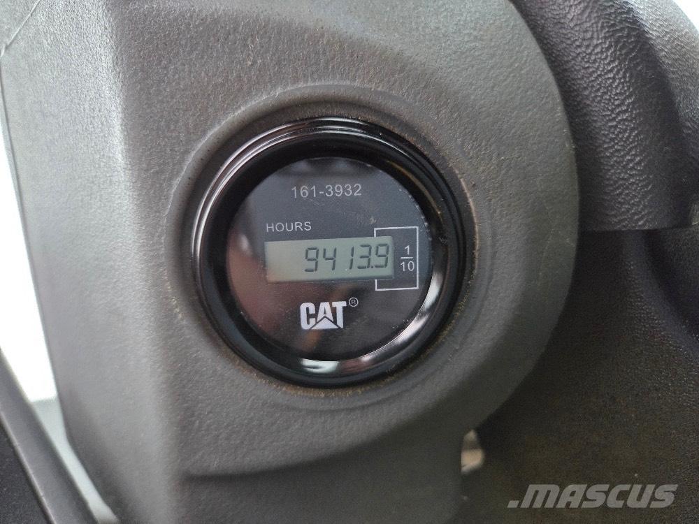 CAT 938 G Фронтальные погрузчики