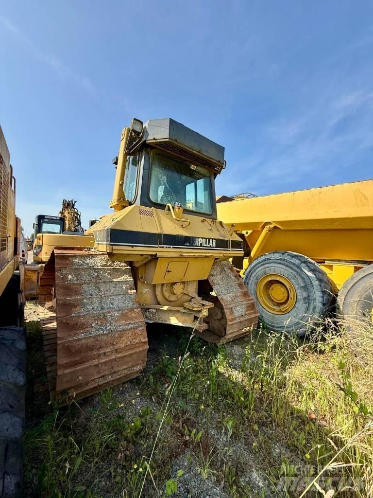 CAT D 6 M LGP Гусеничные бульдозеры