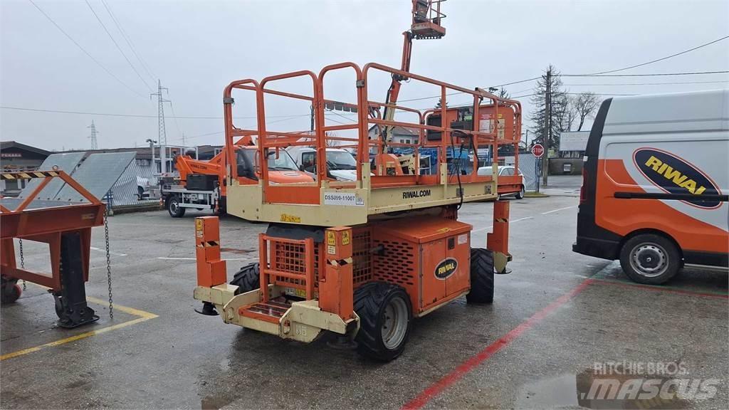 JLG 260MRT B Ножничные подъемники
