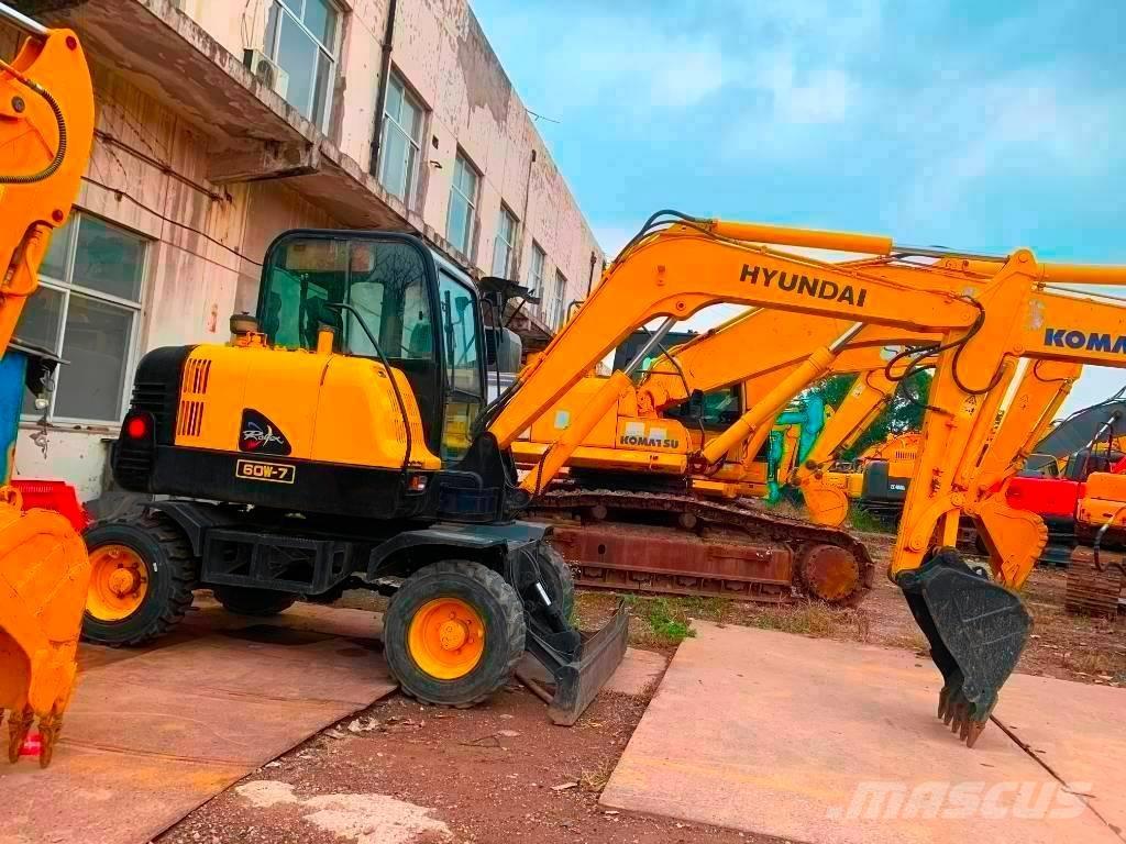 Hyundai Robex 60 W-7 Колёсные экскаваторы