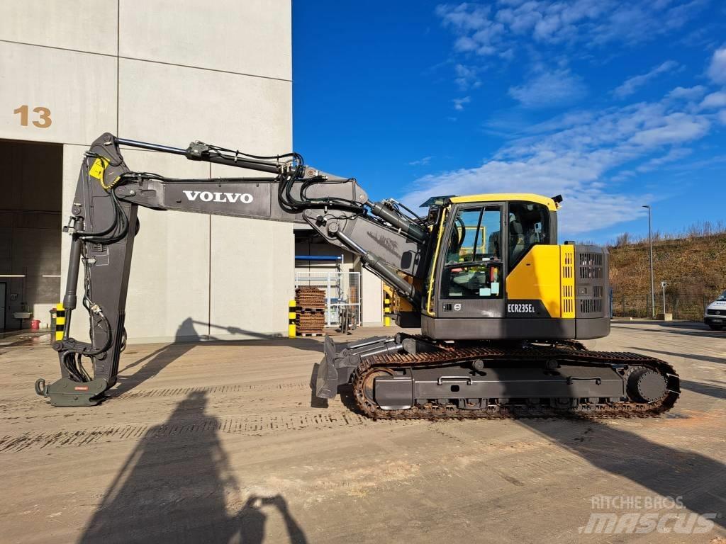 Volvo ECR 235 EL Гусеничные экскаваторы