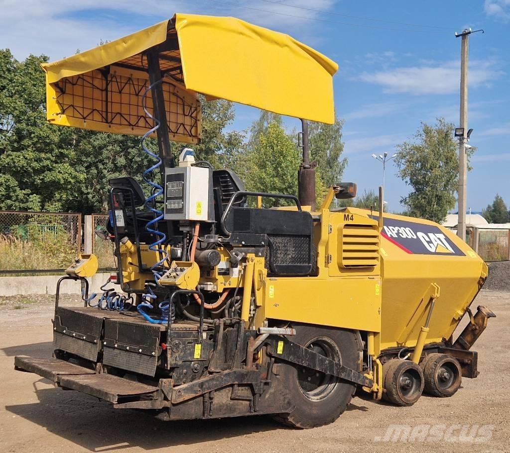 CAT AP300 Асфальтоукладчики