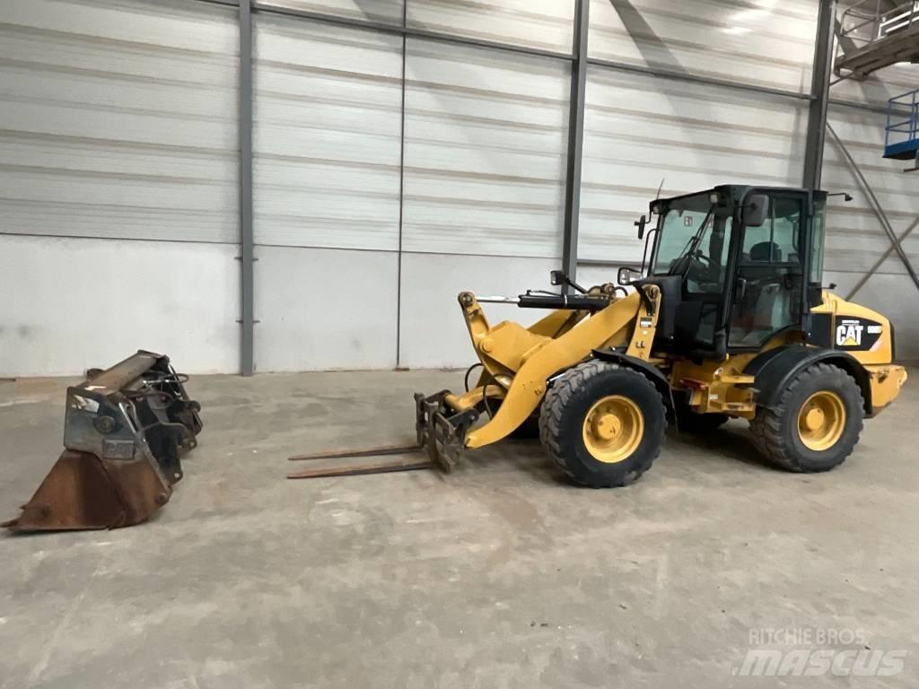 CAT 908 H Фронтальные погрузчики