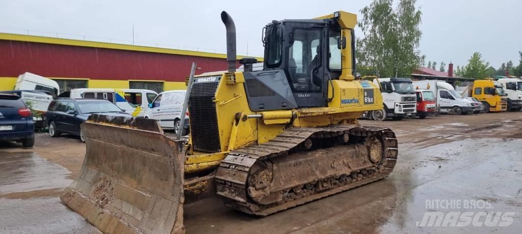 Komatsu D 61 EX-15 Гусеничные бульдозеры