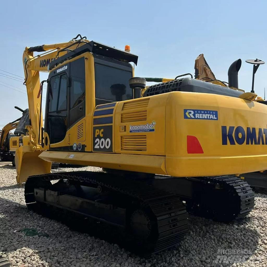 Komatsu PC 200-8 Гусеничные экскаваторы