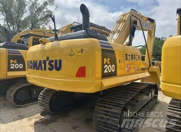 Komatsu PC 200 Малые экскаваторы 7т-12т