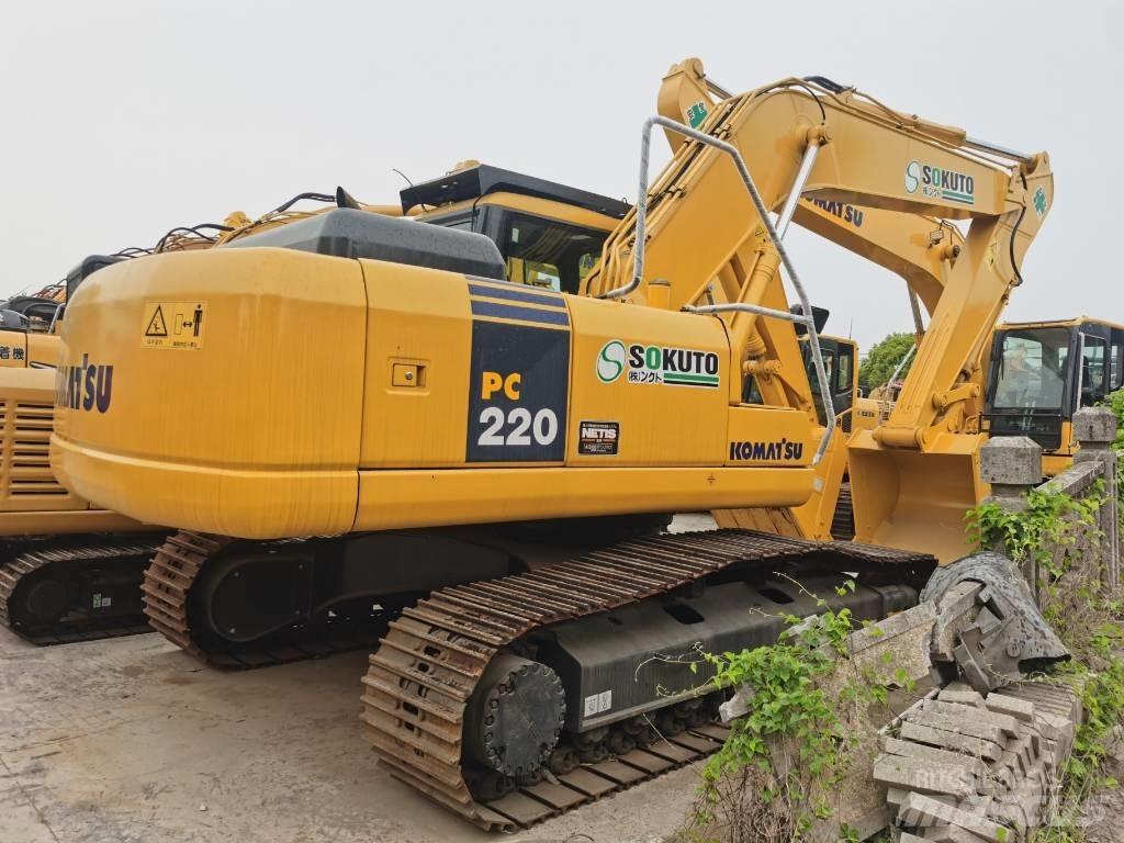 Komatsu PC 220-7 Гусеничные экскаваторы