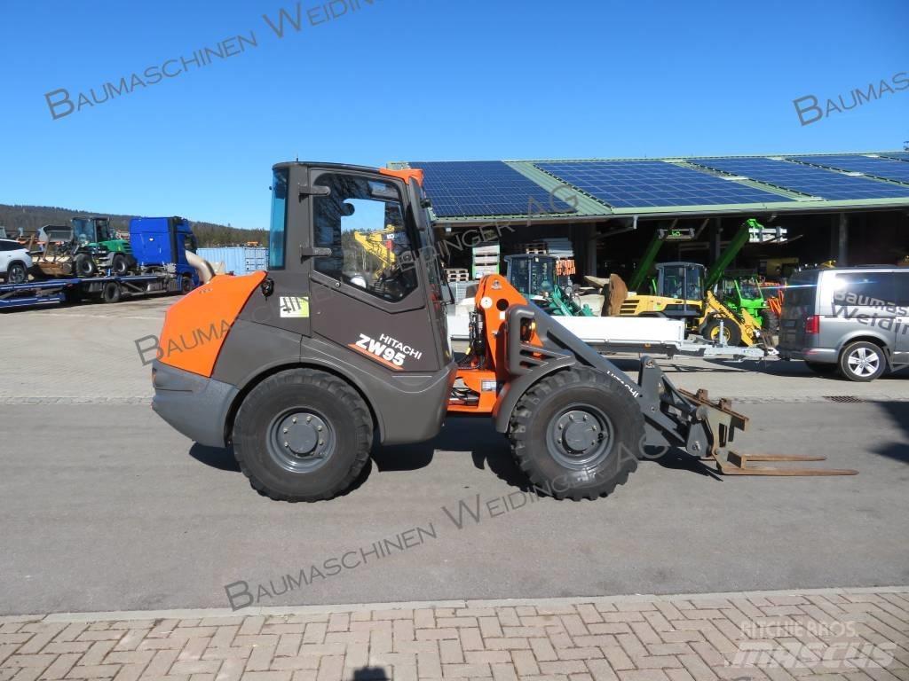 Hitachi ZW 95 Фронтальные погрузчики