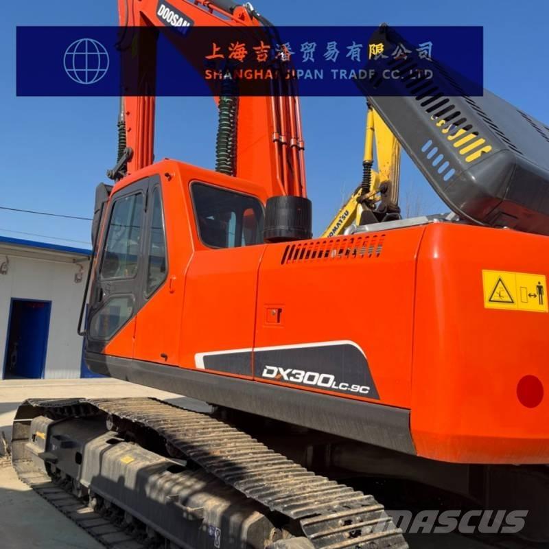 Doosan DX 300 Гусеничные экскаваторы