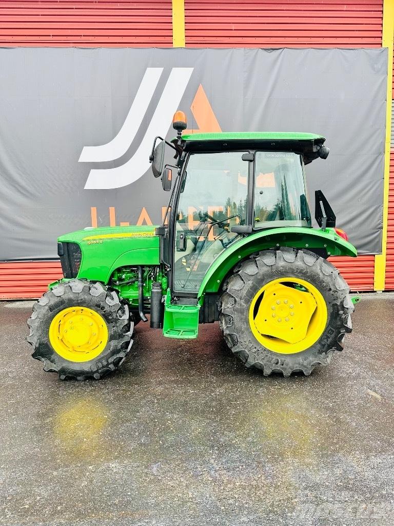 John Deere 5055 E Трактора