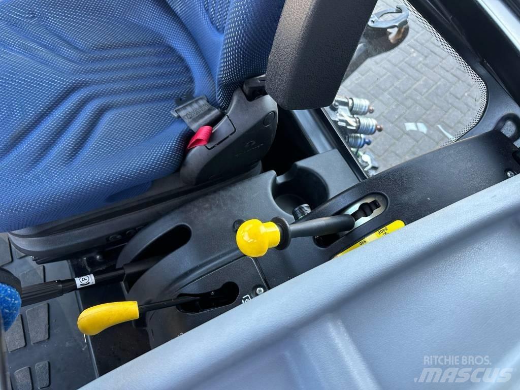 New Holland T4.75 S Трактора