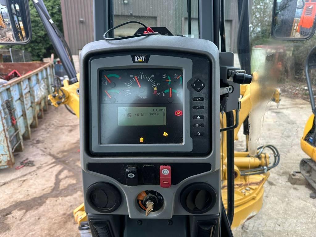 CAT 150 Грейдеры