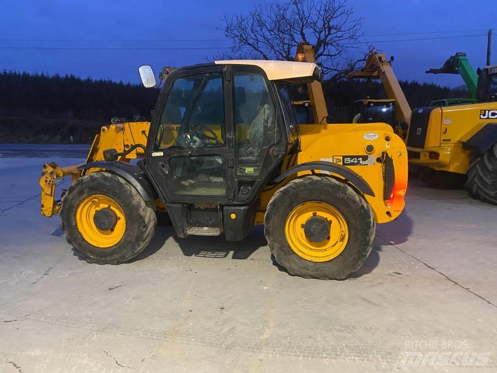 JCB 541-70 Сельскохозяйственные телескопические погрузчики