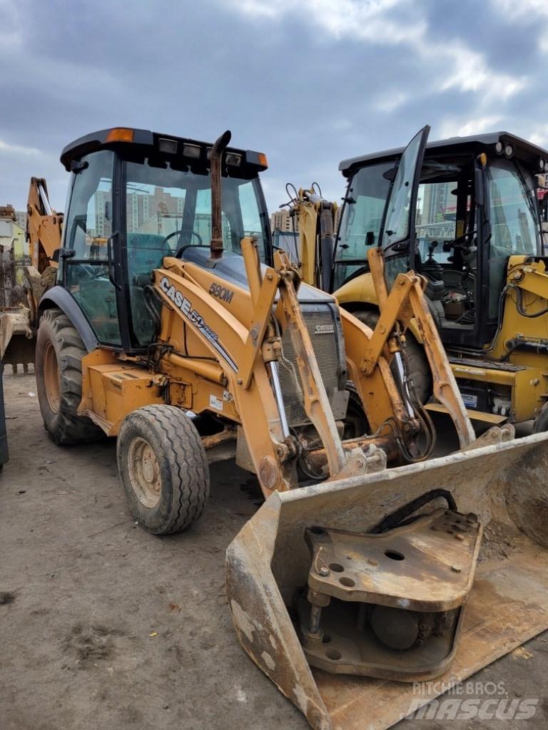 CASE 580 M Экскаваторы-погрузчики