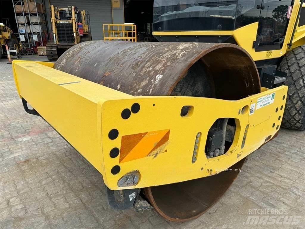 BM 213d Грунтовые катки